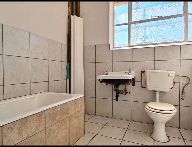 1 BEDROOM APARTMENT FOR SALE IN ALBERTVILLE